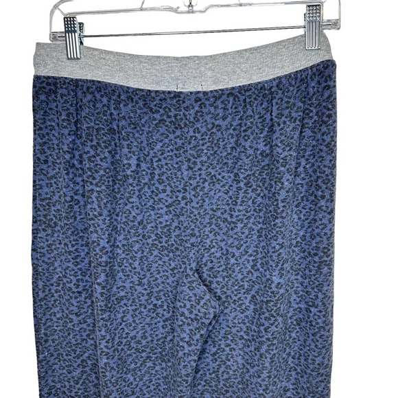 SPLENDID Blue Leopard Print Joggers Size Medium NWOT - Picture 6 of 8